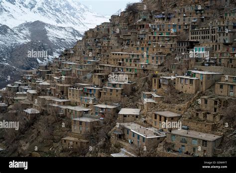   イラン・ザグロス山脈の宝石箱：シャハーンシャールの宮殿、古代ペルシャの栄華を体感！