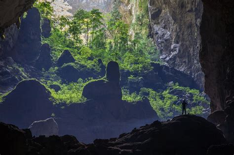  竜泉洞！神秘的な地下世界と壮大な石灰岩の絶景を堪能！