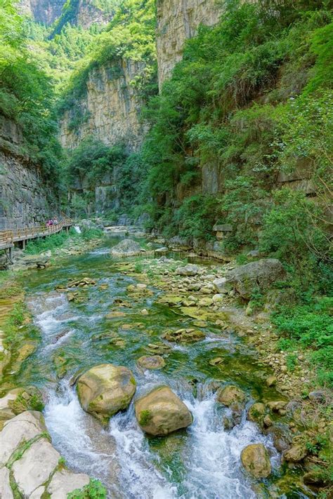  太行山大峡谷！雄大な自然とスリル満点のアクティビティ！